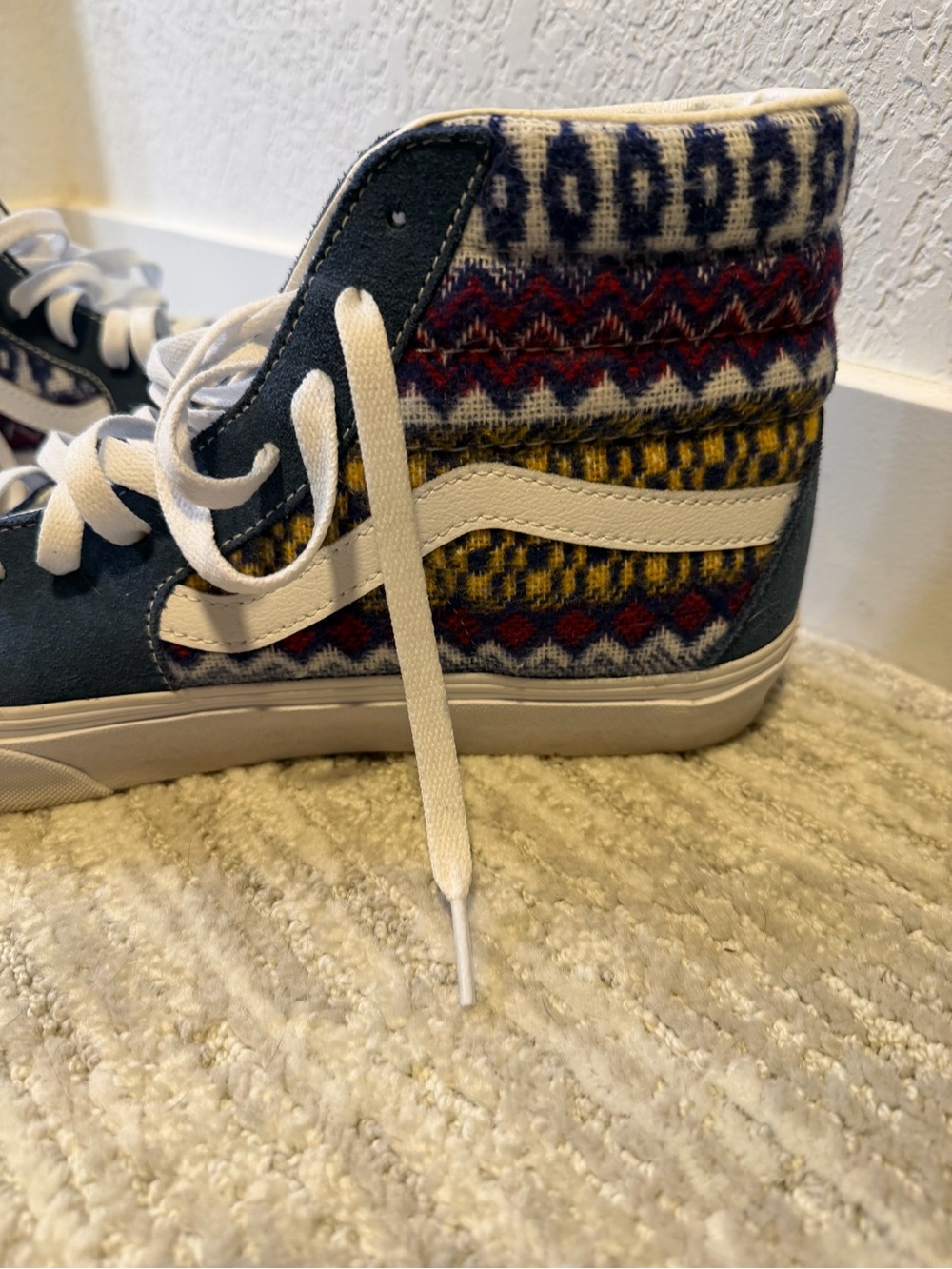 Vans High Top Sneakers Navy with Multicolor Pattern - Picture 2 of 4